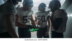 利物浦vs利兹首发：萨拉赫连续三场替补，埃基蒂克、维尔茨先发