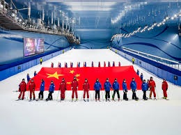 足球——欧冠：巴黎圣日耳曼不敌利物浦